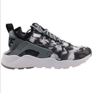 Used Nike Air Huarache Shoes